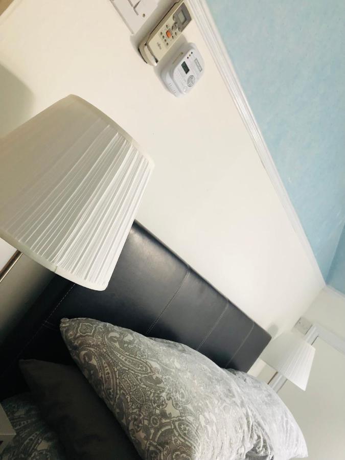 Ac Hideout Appartement Rochford Buitenkant foto