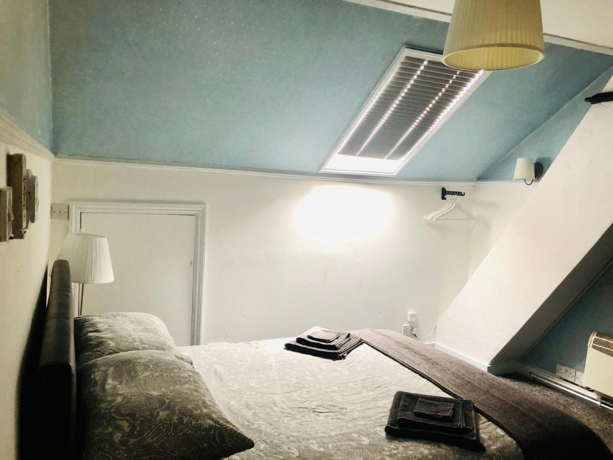 Ac Hideout Appartement Rochford Buitenkant foto